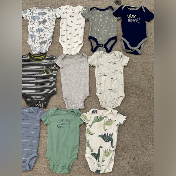 Baby Boy Onesies (15) - Size 0-3 Months - Picture 3 of 3